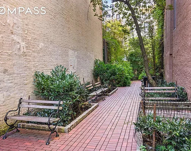258 W 71st Street - Photo Thumbnail 5