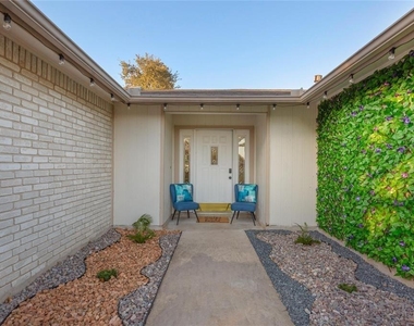 11200 Iron Oak Trl - Photo Thumbnail 22