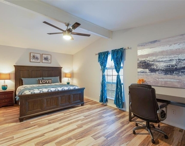 11200 Iron Oak Trl - Photo Thumbnail 27