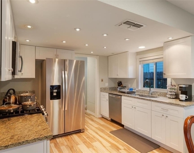 11200 Iron Oak Trl - Photo Thumbnail 21
