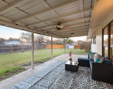 11200 Iron Oak Trl - Photo Thumbnail 9