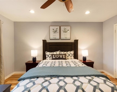 11200 Iron Oak Trl - Photo Thumbnail 14