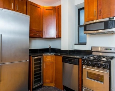 20 Prince Street - Photo Thumbnail 2