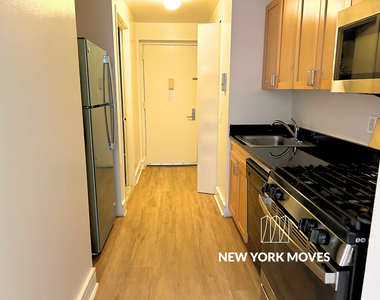 West 96th Street - Photo Thumbnail 2