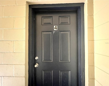 1303 Nw 6th Street - Photo Thumbnail 1