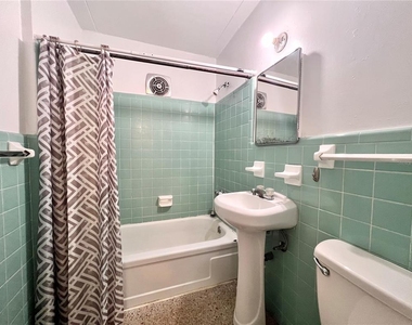 1303 Nw 6th Street - Photo Thumbnail 11