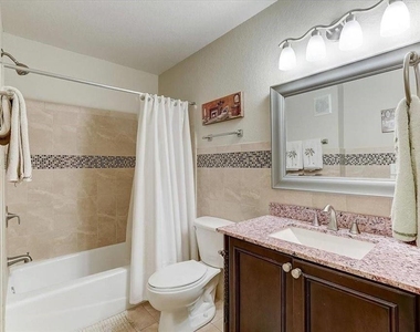 8815 Manor Loop - Photo Thumbnail 13