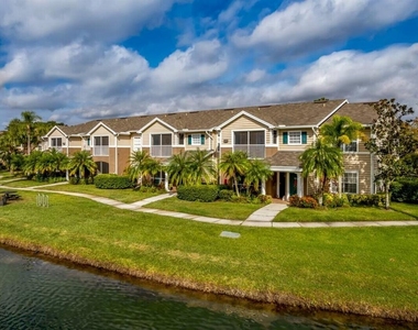 8815 Manor Loop - Photo Thumbnail 1