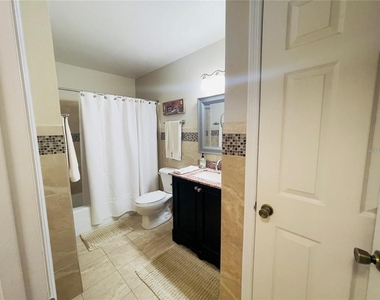 8815 Manor Loop - Photo Thumbnail 15