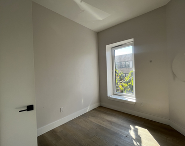 81 West 118th Street - Photo Thumbnail 2