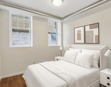 West 11th Street - Photo Thumbnail 2