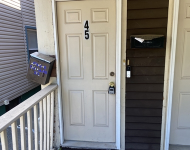 43 Gilbert Avenue - Photo Thumbnail 3