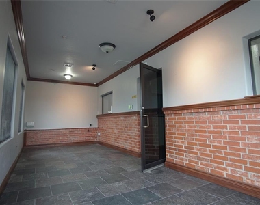 136 Nw 122nd Street - Photo Thumbnail 3