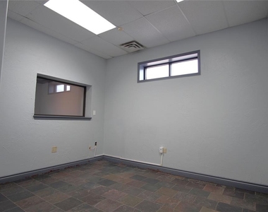 136 Nw 122nd Street - Photo Thumbnail 10