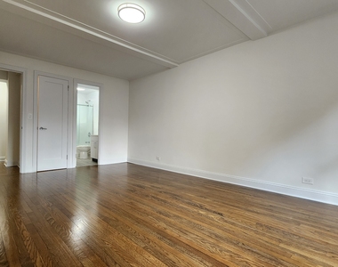 East 38th Street - Photo Thumbnail 4