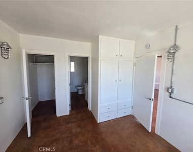 6418 Cienega Dr - Photo Thumbnail 7