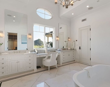 8 Beverly Ridge Terrace - Photo Thumbnail 35