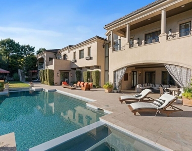 8 Beverly Ridge Terrace - Photo Thumbnail 53