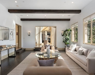 8 Beverly Ridge Terrace - Photo Thumbnail 15