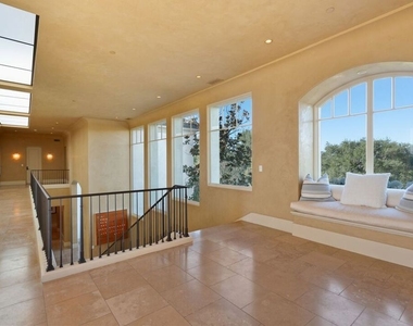 8 Beverly Ridge Terrace - Photo Thumbnail 24
