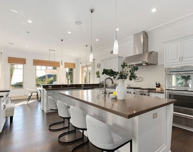 8 Beverly Ridge Terrace - Photo Thumbnail 18