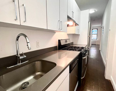 206 West 104th Street - Photo Thumbnail 3
