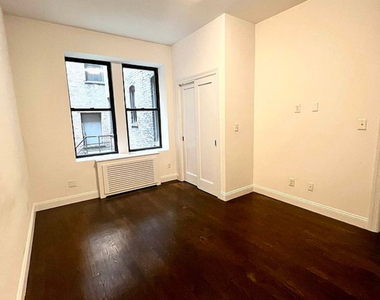 206 West 104th Street - Photo Thumbnail 4