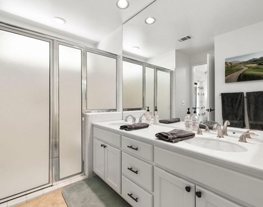 54612 Inverness Way - Photo Thumbnail 29