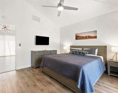 54612 Inverness Way - Photo Thumbnail 24