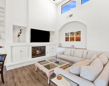 54612 Inverness Way - Photo Thumbnail 8
