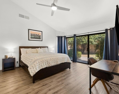 54612 Inverness Way - Photo Thumbnail 18