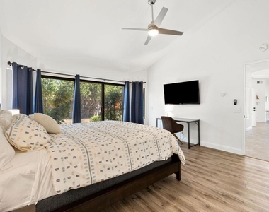 54612 Inverness Way - Photo Thumbnail 20