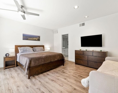 54612 Inverness Way - Photo Thumbnail 28