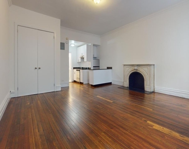 East 65th Street - Photo Thumbnail 1