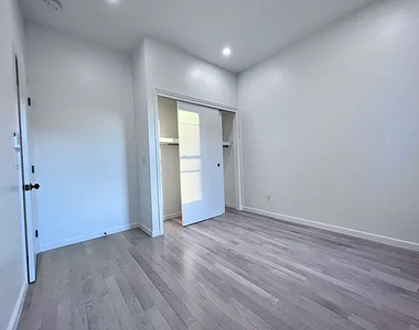 188 Wadsworth Avenue - Photo Thumbnail 5