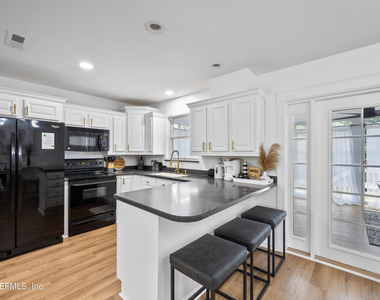 4411 Hartman Road - Photo Thumbnail 14