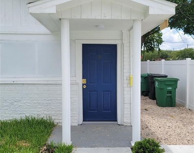3823 Lydia Street - Photo Thumbnail 3