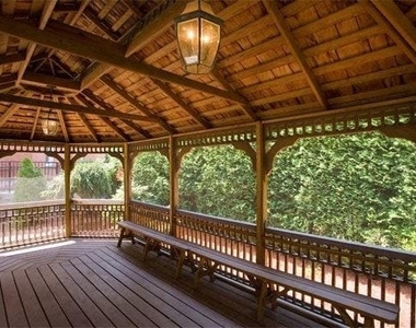 144 Cabot St - Photo Thumbnail 2