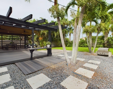 1445 Bayshore Drive - Photo Thumbnail 22