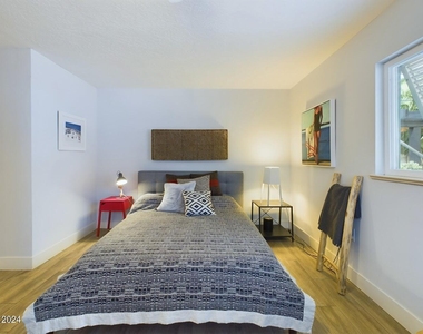 1445 Bayshore Drive - Photo Thumbnail 14