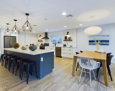 1445 Bayshore Drive - Photo Thumbnail 5