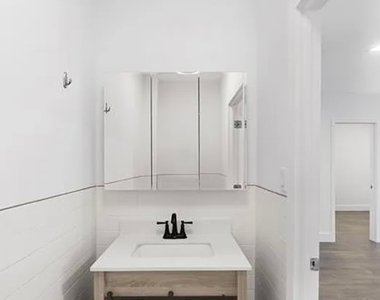 East 37th Street - Photo Thumbnail 10