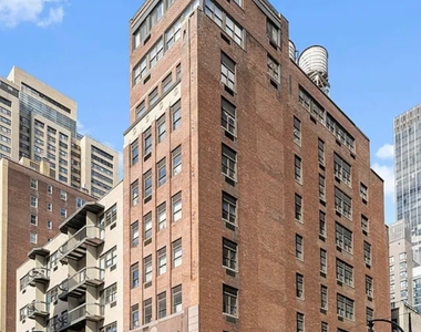 East 37 Street - Photo Thumbnail 12