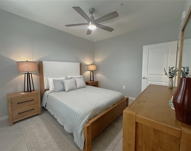 14221 Heritage Landing Boulevard - Photo Thumbnail 17