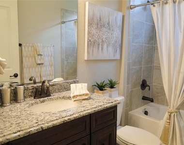 16808 Bwana Place - Photo Thumbnail 37