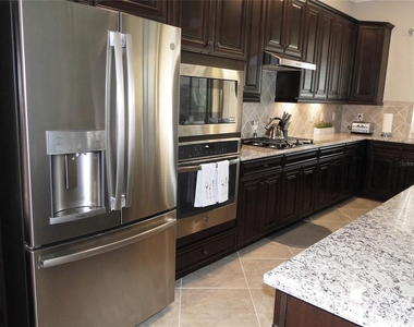 16808 Bwana Place - Photo Thumbnail 13