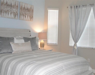 16808 Bwana Place - Photo Thumbnail 33