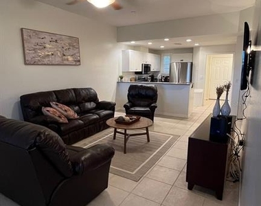 3702 54th Drive W - Photo Thumbnail 10