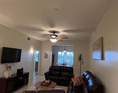 3702 54th Drive W - Photo Thumbnail 5