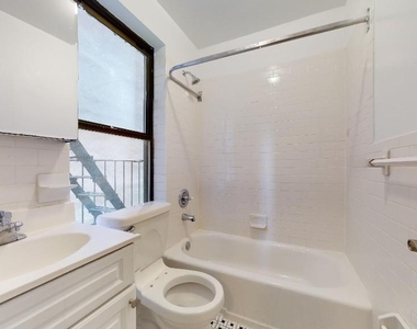 East 80th Street - Photo Thumbnail 5